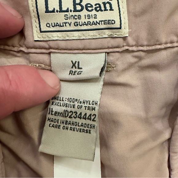 LL Bean Pants Womens Beige Khaki Cargo Nylon Outdoor Hiking Camping Fishing - Picture 5 of 12